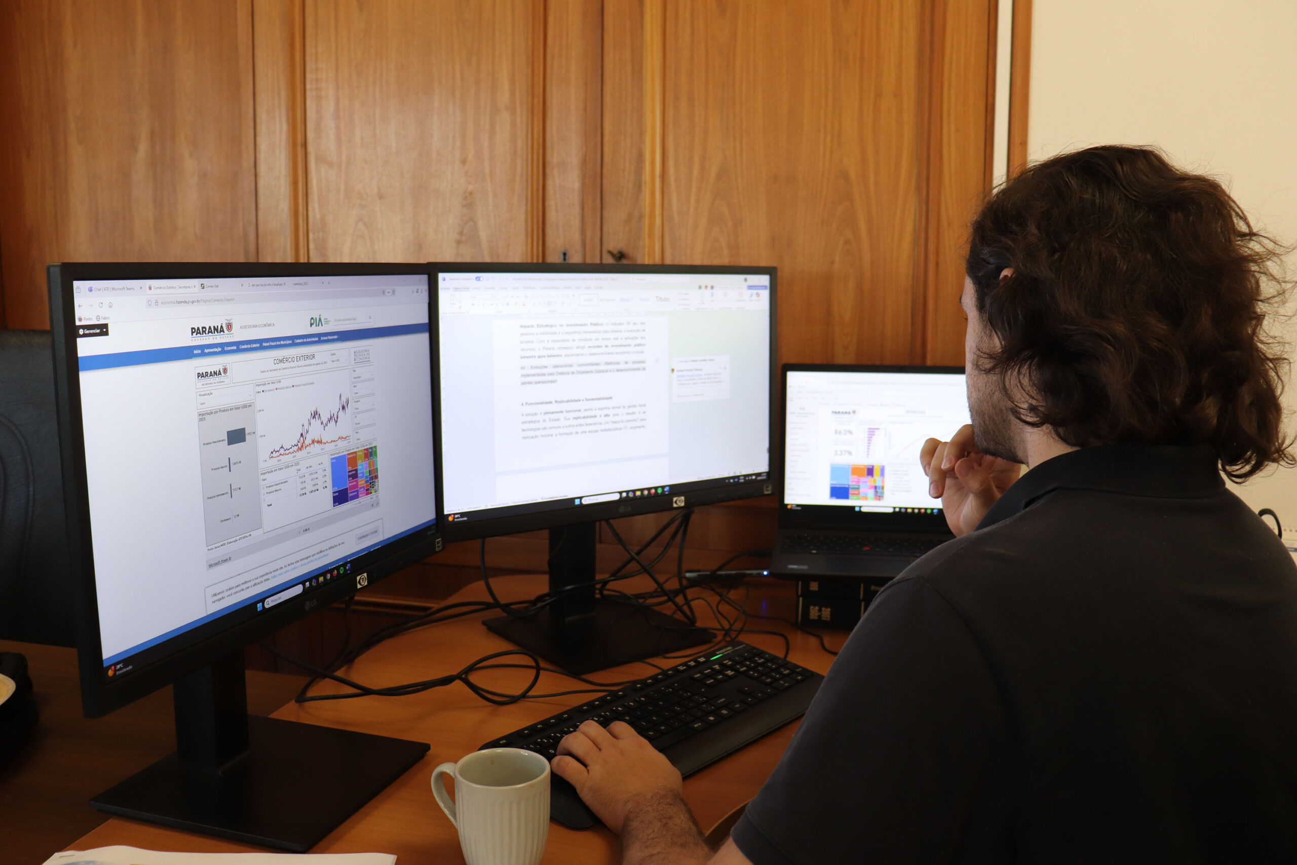 Reajuste do Piso Salarial dos Agentes Fazendários do Paraná